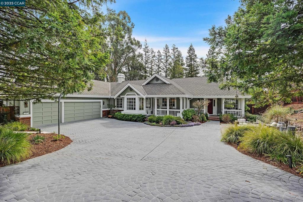 6 Elizabeth Ln