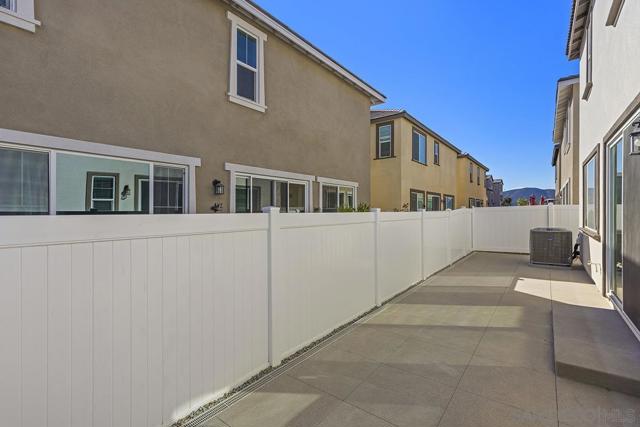 Image 37 of 40 For 40486 Melrose Dr