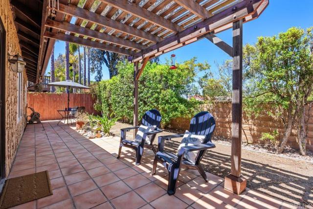 1440 Tennis Match Way, Encinitas CA: https://media.crmls.org/mediaz/b09e8ef6-ffca-4396-921f-d16380187fe4.jpg