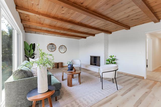 4726 Lorena Place, El Cajon CA: https://media.crmls.org/mediaz/b09ef0dc-394b-4e1f-84b0-5f4a3bc43544.jpg