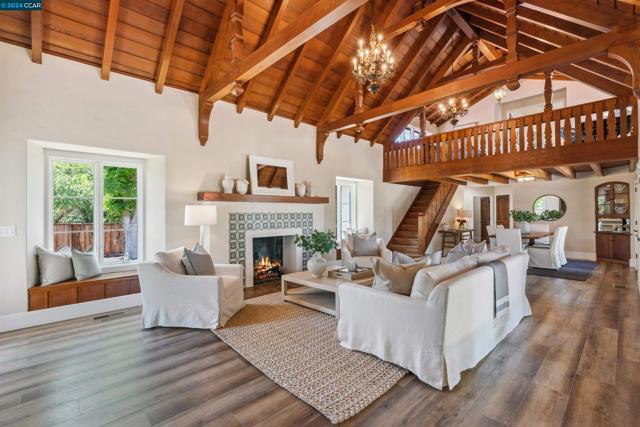 Image 5 of 42 For 850 Las Trampas Rd
