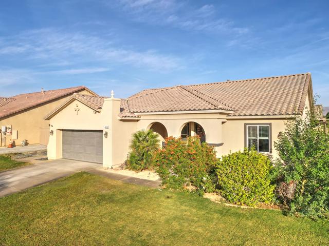 41126 Maxwell Court, Indio CA: https://media.crmls.org/mediaz/b09f868e-be16-4604-a843-a9bfd7f52f68.jpg