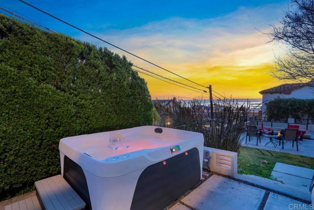 2204 2206 Albatross Street, San Diego CA: https://media.crmls.org/mediaz/b09ff2c0-e9e7-4675-a9e8-e0707e8b3a81.jpg