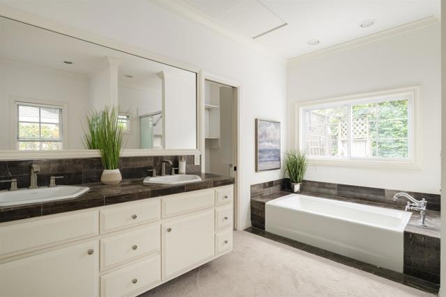 8031 La Jolla Shores Drive, La Jolla CA: https://media.crmls.org/mediaz/b0a0463a-59b6-493e-8772-9f5fe6395f88.jpg