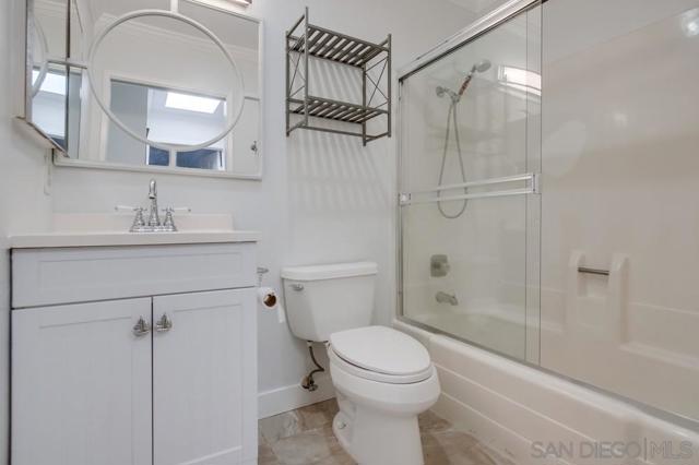 3268 Via Marin, La Jolla CA: https://media.crmls.org/mediaz/b0a06ae7-e801-4576-9686-d36255daf807.jpg
