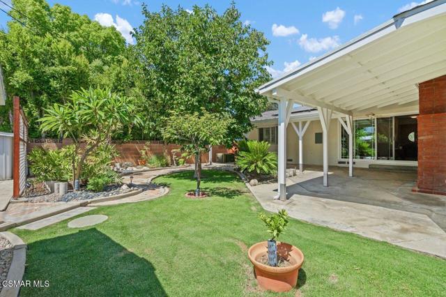 7427 Sausalito Avenue, West Hills CA: https://media.crmls.org/mediaz/b0a06daf-01bc-454e-80ba-8fe8f3f57c1f.jpg