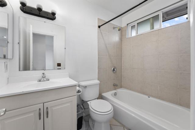 1220 Hoover Street, Escondido CA: https://media.crmls.org/mediaz/b0a09cf9-52dd-486b-9737-50120ff834e5.jpg