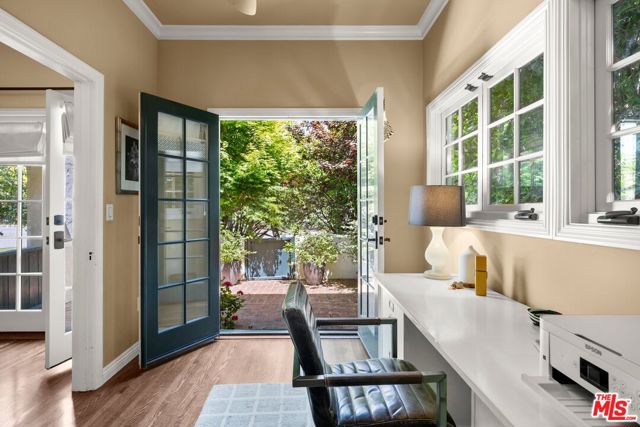 403 S Bundy Drive, Los Angeles CA: https://media.crmls.org/mediaz/b0a106dc-6e6e-4063-83e2-2d4621eb9a19.jpg