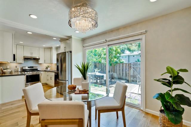 411 Lotus Lane, Mountain View CA: https://media.crmls.org/mediaz/b0a15826-249d-4568-aab3-5b89b1ab9732.jpg