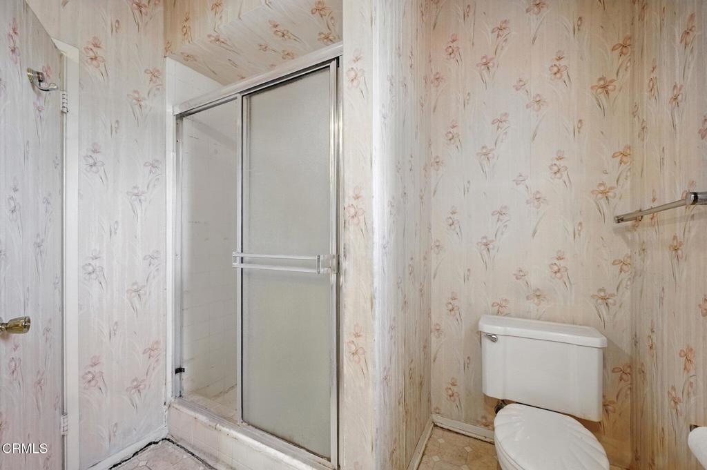 https://media.crmls.org/mediaz/b0a179cc-10e9-4548-a988-b704dab2a145.jpg?preset=X-Large