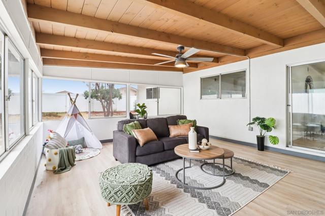 1422 Thermal Ave, San Diego CA: https://media.crmls.org/mediaz/b0a1bb38-fdcb-4d8b-bc3b-4d9fe545e106.jpg