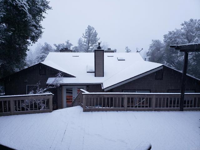 7655 Deodar Trail, Pine Valley CA: https://media.crmls.org/mediaz/b0a324c3-2f66-456f-97e2-381c220c7802.jpg