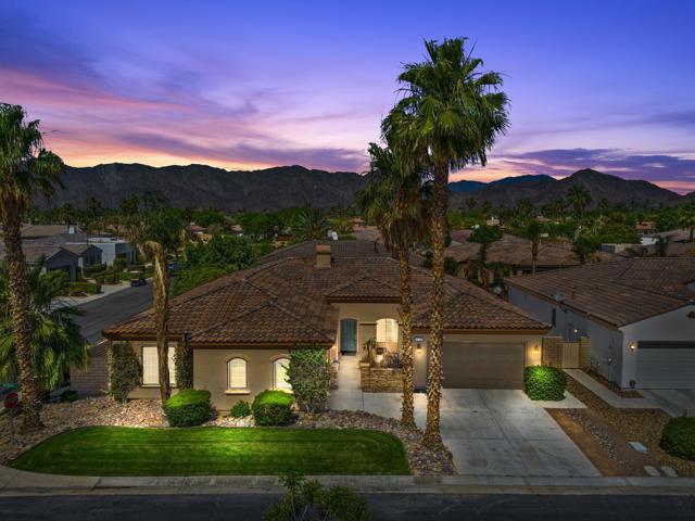 49595 Marne Court, La Quinta CA: https://media.crmls.org/mediaz/b0a341a7-16ea-44e9-b91a-db27ab9177ed.jpg