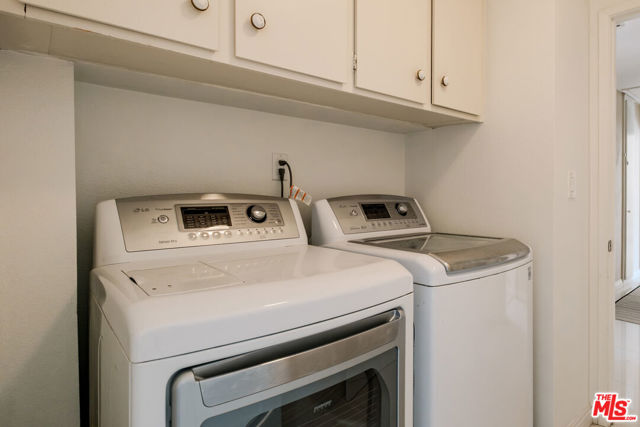 3194 Rossini Place, Topanga CA: https://media.crmls.org/mediaz/b0a3b8e7-39c0-498c-80bc-2719c0b2b82a.jpg