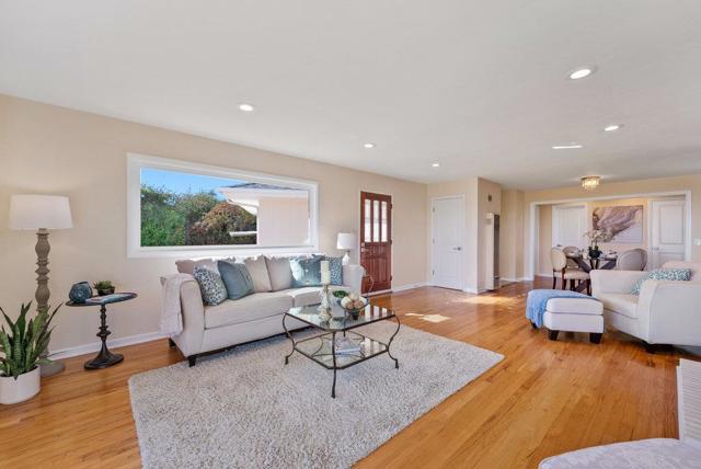 5365 Maretta Drive, Soquel CA: https://media.crmls.org/mediaz/b0a422cc-e8d9-4585-b486-3ae22e8c2435.jpg