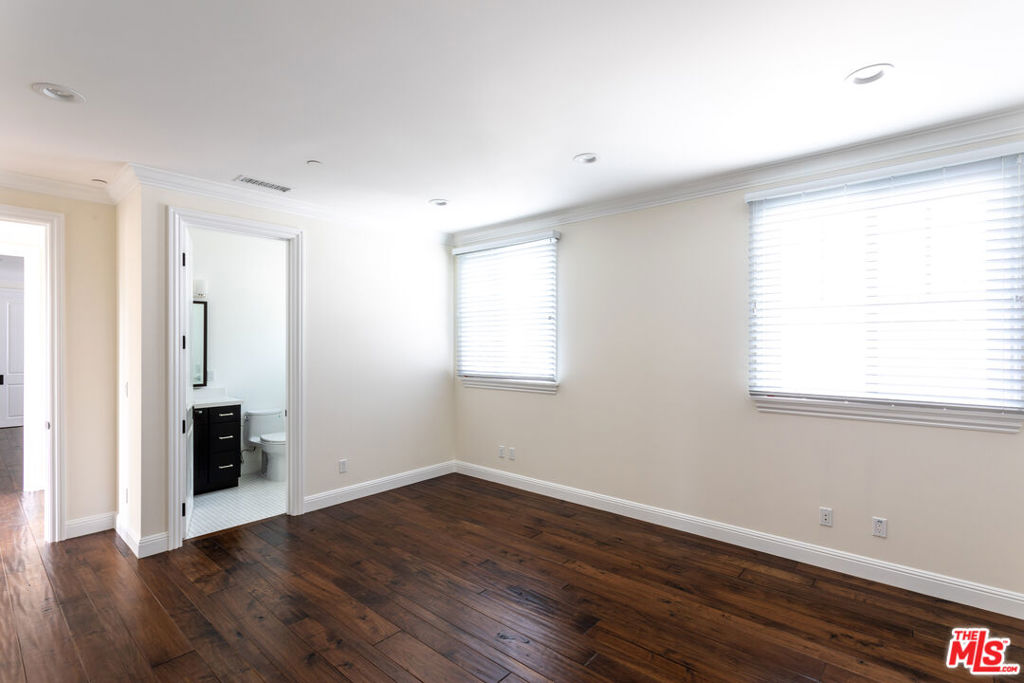 MLS #26864943 image #24