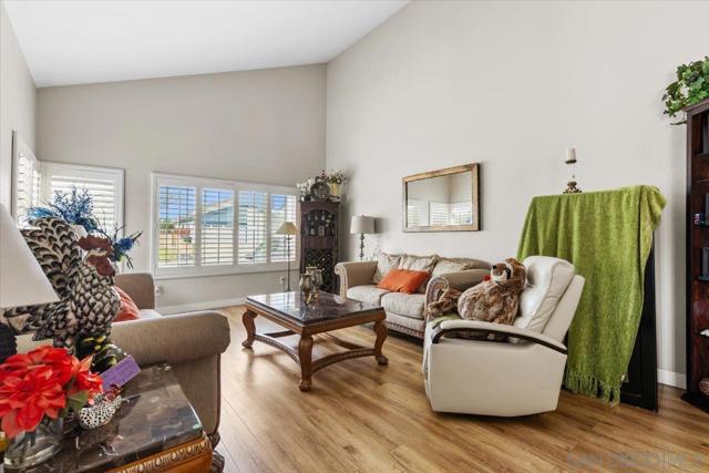 1059 Buena Vista Way, Chula Vista CA: https://media.crmls.org/mediaz/b0a4e815-5bd0-40ca-9cd8-534beee31e89.jpg