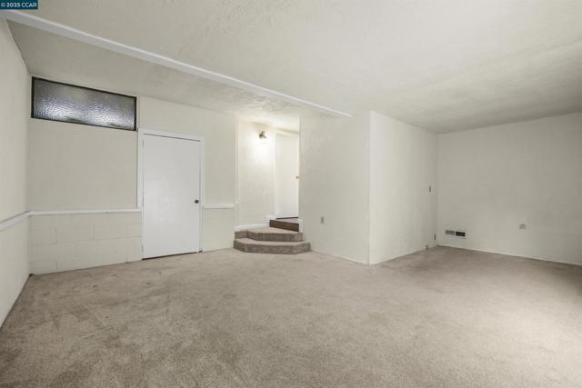 2656 Garden Ave, Concord CA: https://media.crmls.org/mediaz/b0a58d73-c655-4fa5-bcc3-3a7d49d236bc.jpg