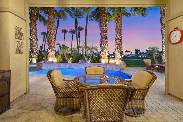 51518 Via Sorrento, La Quinta CA: https://media.crmls.org/mediaz/b0a5d993-3e58-4649-8f4e-09702e7a9d40.jpg