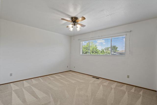 1500 Sunset Drive, Hollister CA: https://media.crmls.org/mediaz/b0a6a603-9ed7-4594-94f8-b21d3e92f46d.jpg
