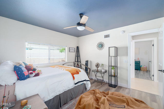 2207 Terra Bella Lane, Camarillo CA: https://media.crmls.org/mediaz/b0a6dc3b-c404-486e-8bed-9929a712549f.jpg