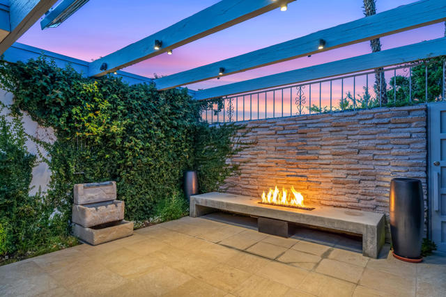 72205 El Paseo, Palm Desert CA: https://media.crmls.org/mediaz/b0a74109-c731-4889-a270-fcc6dac87457.jpg