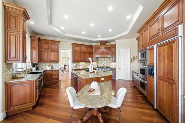 44989 Vista Del Sol, Fremont CA: https://media.crmls.org/mediaz/b0a7c961-ab17-4f3a-bd6e-24a736e0c318.jpg