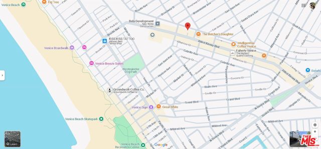 1113 Electric Avenue, Venice CA: https://media.crmls.org/mediaz/b0a8e30a-b3a1-443a-b3f5-f9b07aa1d805.jpg