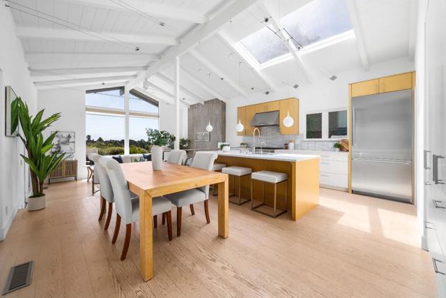 230 Thunderbird Drive, Aptos CA: https://media.crmls.org/mediaz/b0a8e381-a7dd-492f-b061-be52e246d031.jpg