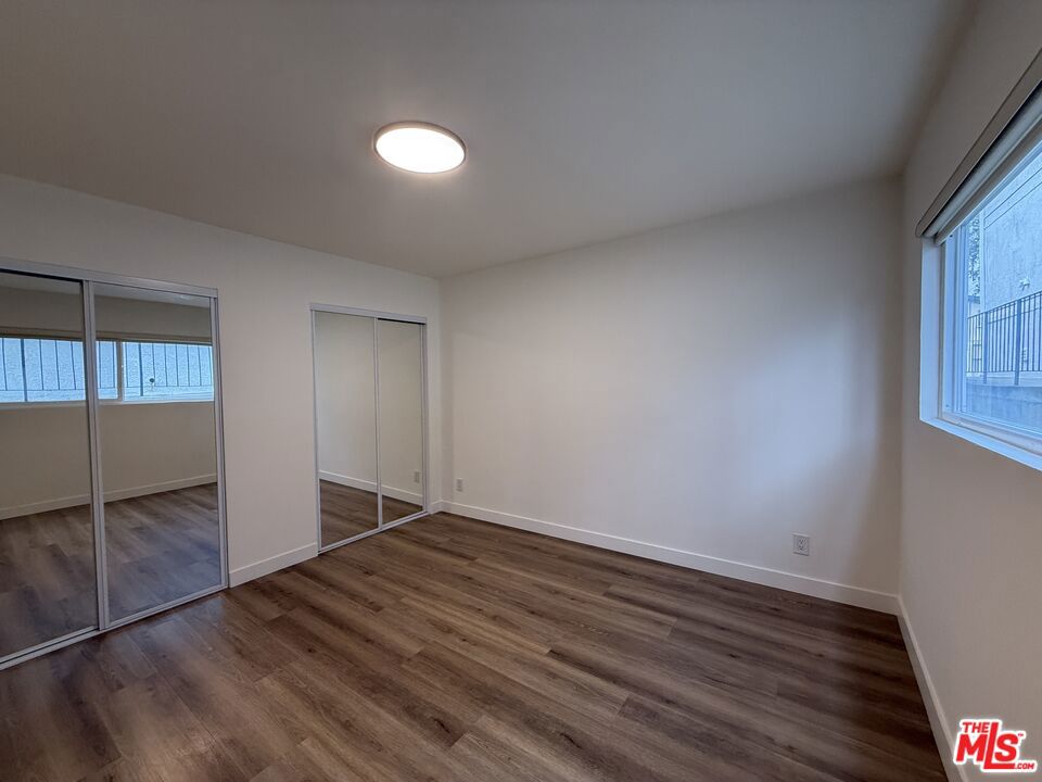 https://media.crmls.org/mediaz/b0a8e8d2-69fc-45c9-a202-7929c22ac7a5.jpg?preset=X-Large
