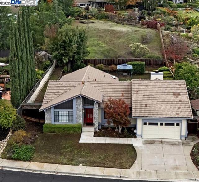 1116 Vista Point Ln, Concord CA: https://media.crmls.org/mediaz/b0a8ed16-6c34-49b2-bf1d-cd642a4b0d86.jpg