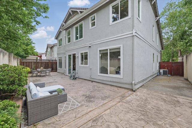 4480 Peacock Court, Dublin CA: https://media.crmls.org/mediaz/b0a9ac43-e8d6-4176-8c64-7eddfe496b03.jpg