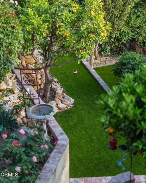 3880 Clayton W Avenue, Los Angeles CA: https://media.crmls.org/mediaz/b0a9de53-e4c5-4ece-855a-0d0a304b044f.jpg