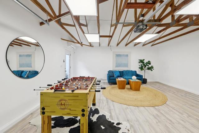 854 Erickson Lane, Foster City CA: https://media.crmls.org/mediaz/b0ade337-d073-4ac5-9646-b4a95c6f2dd7.jpg