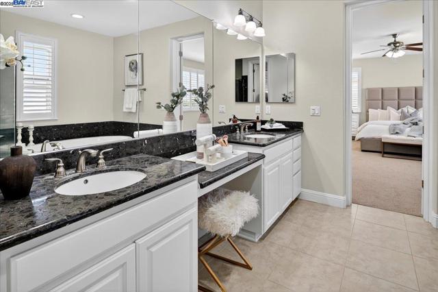 7829 Ridgeline Place, Dublin CA: https://media.crmls.org/mediaz/b0ae6a9f-29c1-48c4-bb4a-ee6c752dca28.jpg