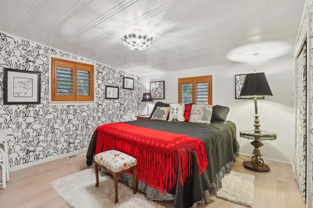 14262 Laurel Place, Guerneville CA: https://media.crmls.org/mediaz/b0aecdd1-8c3d-47d7-a986-0663289a0c79.jpg