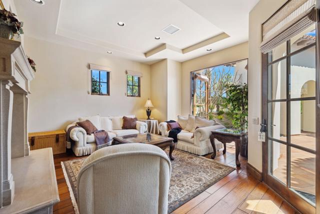 4 Terra Vista Court, Rancho Mirage CA: https://media.crmls.org/mediaz/b0afe16a-7e3d-4d9c-9ba9-4d74922e72a4.jpg