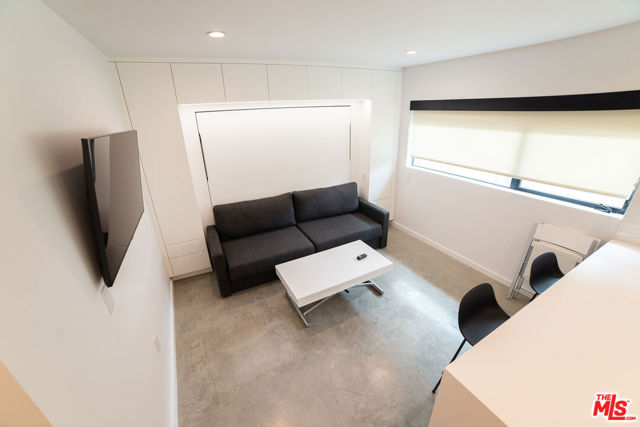 14 Brooks Avenue, Venice CA: https://media.crmls.org/mediaz/b0b01674-9b2a-4c70-9ead-6b87166eda4a.jpg