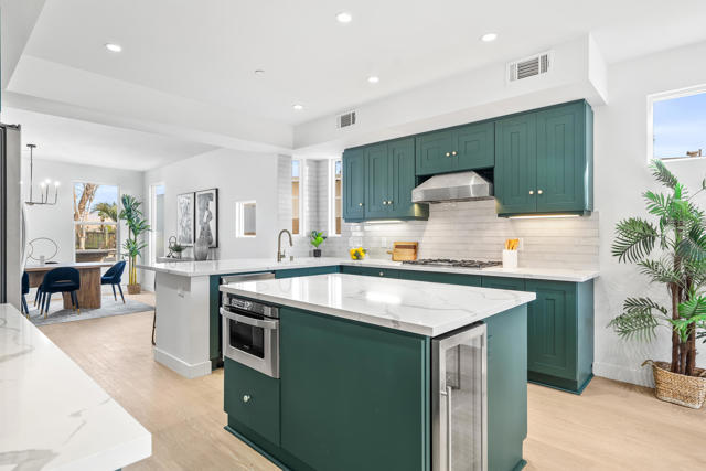 4315 Vantage Lane, Palm Springs CA: https://media.crmls.org/mediaz/b0b01f2d-e69f-47db-8231-2081bebaba0b.jpg