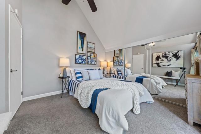 2518 W Middlefield Road, Mountain View CA: https://media.crmls.org/mediaz/b0b093af-86b1-4ce8-a099-459618a4b9e4.jpg
