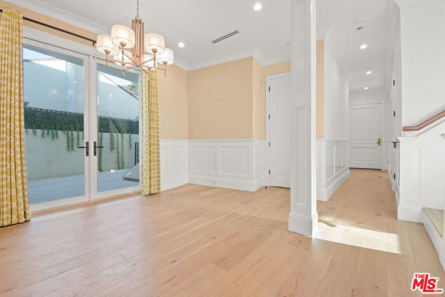 1153 S Clark Drive, Los Angeles CA: https://media.crmls.org/mediaz/b0b24c6b-07ae-49e5-98b6-58debb0171ca.jpg