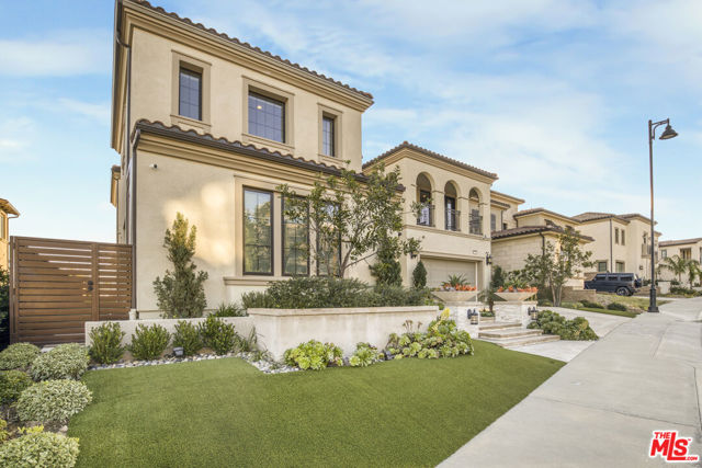 20254 Liverpool Way, Porter Ranch CA: https://media.crmls.org/mediaz/b0b2659f-aa18-46e6-8762-34abc8b7dc2b.jpg