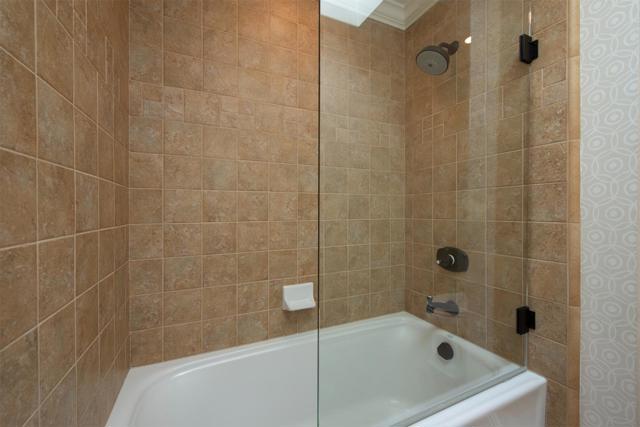 1360 Elder Avenue, Menlo Park CA: https://media.crmls.org/mediaz/b0b3571e-fb7f-4990-a4e4-f62aad92f5e1.jpg