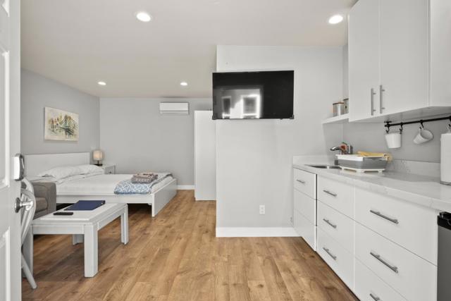 228 E Julian Street, San Jose CA: https://media.crmls.org/mediaz/b0b4aec9-1bf6-4c25-aa88-de305fa8e2e7.jpg