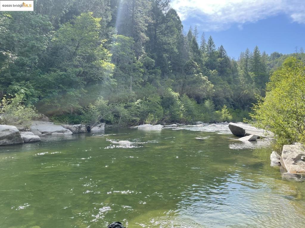 https://media.crmls.org/mediaz/b0b535e8-0f7e-4757-8a39-9655598256e3.jpg?preset=X-Large