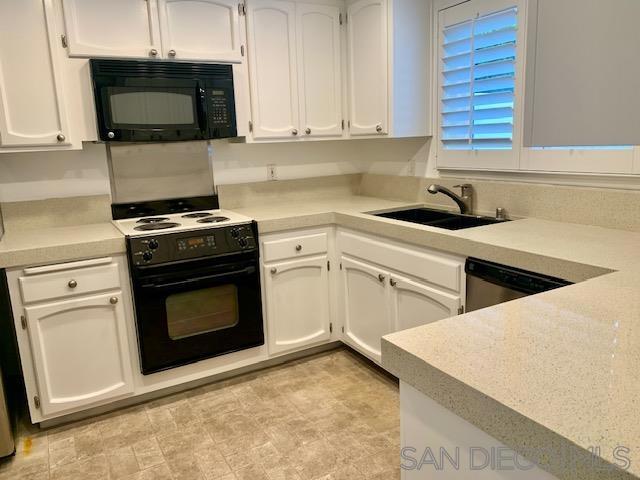 16599 Caminito Vecinos, San Diego CA: https://media.crmls.org/mediaz/b0b61d4e-70fc-4bf4-b314-8fc2c2e5f876.jpg