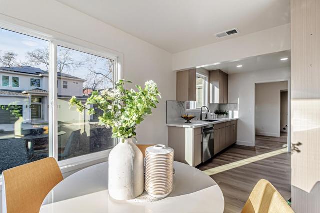 0 Redwood Avenue, Redwood City CA: https://media.crmls.org/mediaz/b0b63f6b-06f4-41cf-964f-324b7447c1a1.jpg