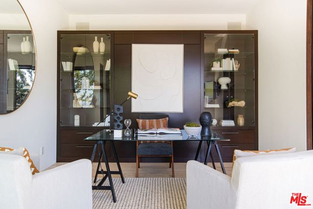 8932 St Ives Drive, Los Angeles CA: https://media.crmls.org/mediaz/b0b7deee-fd18-4c43-a9c5-ad4adef235d6.jpg