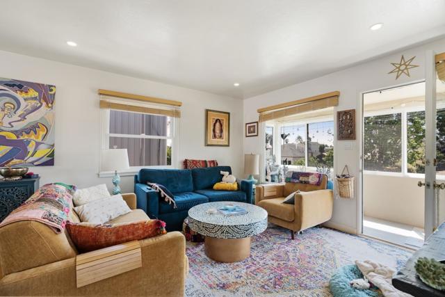390 36th Avenue, Santa Cruz CA: https://media.crmls.org/mediaz/b0b86687-9d1d-45c7-853a-097a2f652b09.jpg