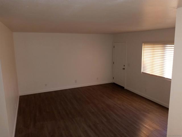 4235 4237 49TH ST, San Diego CA: https://media.crmls.org/mediaz/b0b871a0-f2a4-4eaa-957c-0b620dc24983.jpg